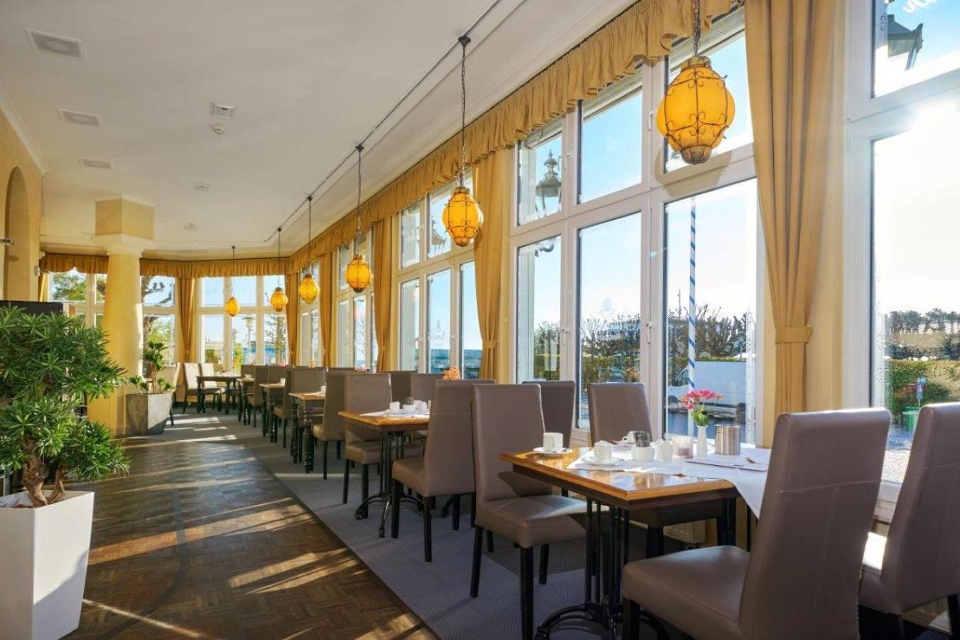 Strand- Und Wellnesshotel Preussenhof Zinnowitz Exterior foto
